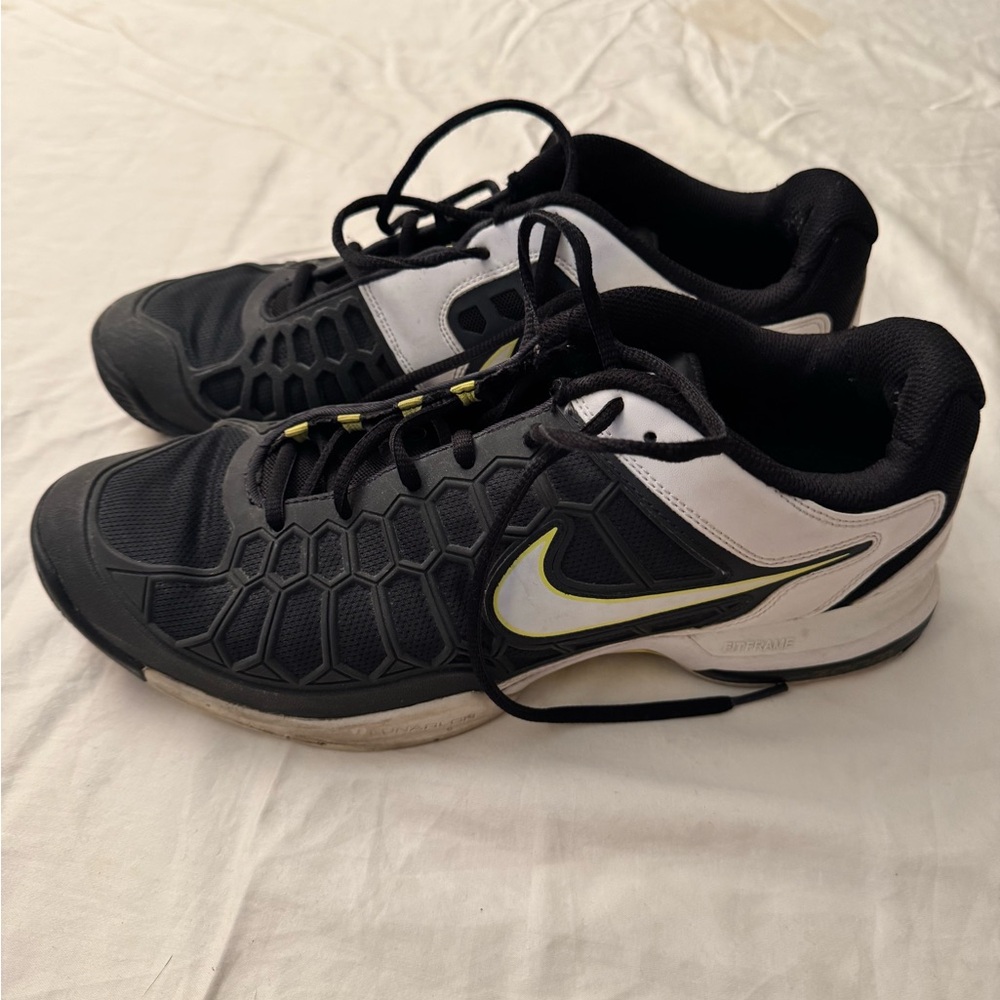Nike Zoom Breathe 2K11 Tennis Shoes Men’s size 12